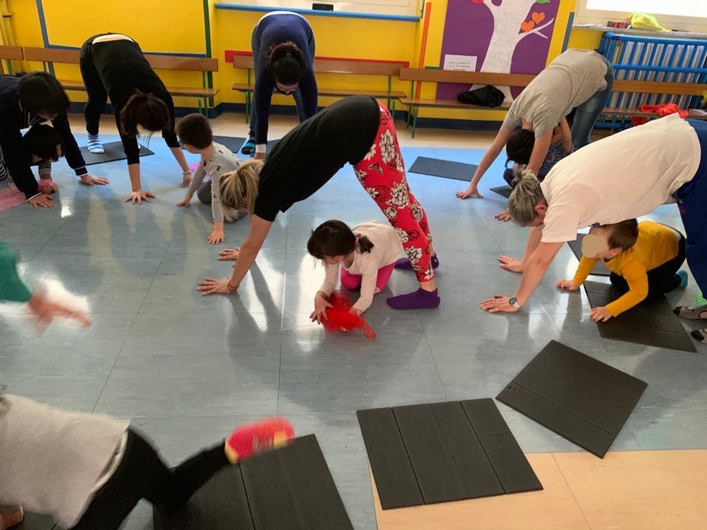 family yoga school